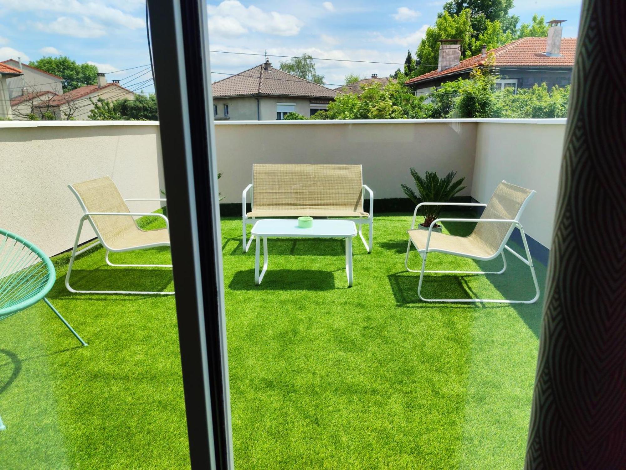 Maison Cosy Terrasse Ensoleille 克莱蒙费朗 外观 照片